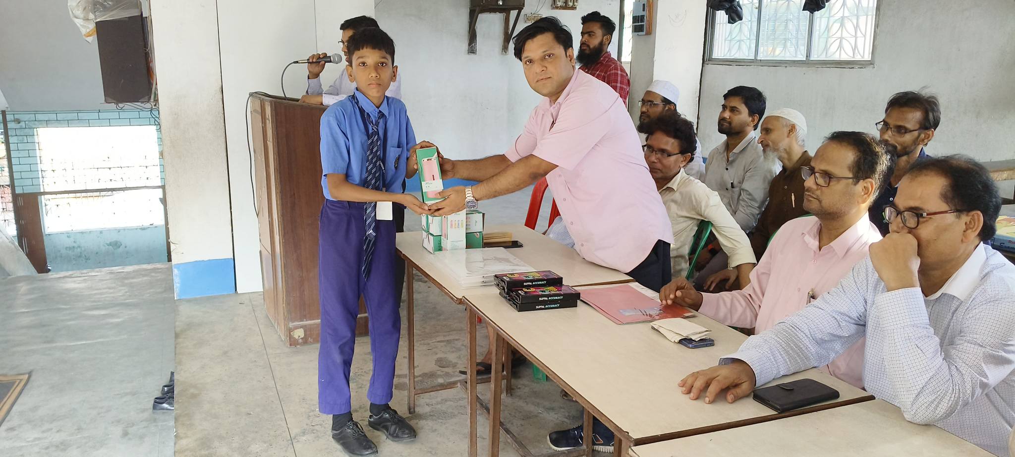 Boys Certificate Distribution